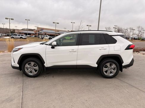 Used 2025 Toyota RAV4 XLE w/ Convenience Package image 4