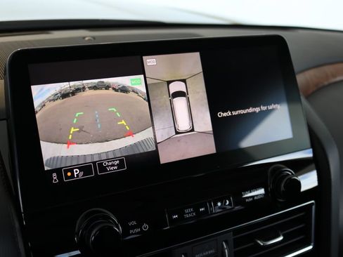 Used 2024 Nissan Armada SL image 53