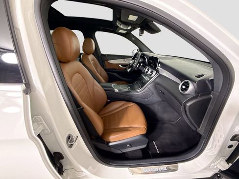 Certified 2022 Mercedes-Benz GLC 300 image 20