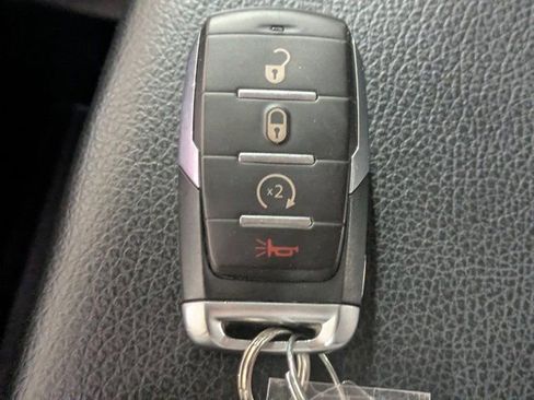 Used 2021 RAM 1500 Laramie AWD/4WD image 25