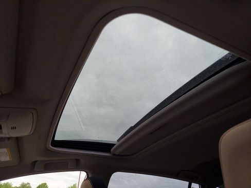 Used 2018 Toyota RAV4 XLE image 14