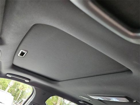 Used 2024 Kia Telluride EX w/ EX Captain's Chair Package image 23