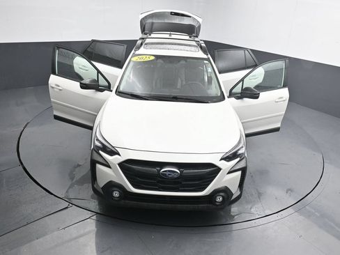 Used 2025 Subaru Outback Onyx Edition XT AWD/4WD image 39