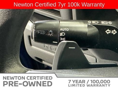 Used 2023 Nissan Rogue S AWD/4WD image 30