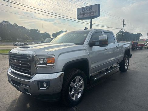 Used 2018 GMC Sierra 2500 SLT w/ Duramax Plus Package AWD/4WD image 1