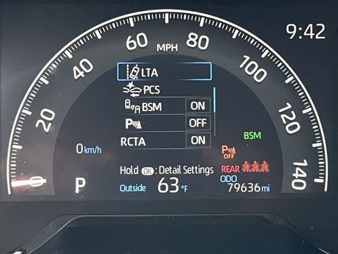 Used 2023 Toyota RAV4 XLE Premium FWD image 15