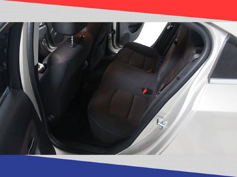 Used 2016 Chevrolet Cruze LT image 22