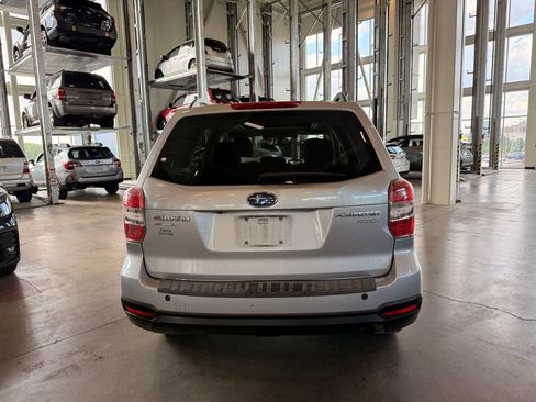 Used 2015 Subaru Forester 2.5i Premium AWD/4WD image 4