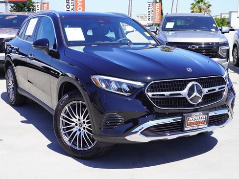 Used 2026 Mercedes-Benz GLC 300 image 2