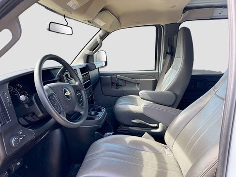 Used 2024 Chevrolet Express 2500 w/ Driver Convenience Package RWD image 19