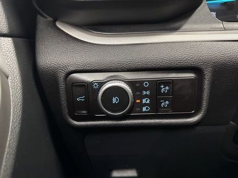 Used 2023 Ford Explorer XLT w/ Equipment Group 202A image 43