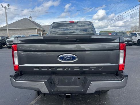 Used 2017 Ford F250 XL w/ Power Equipment Group AWD/4WD image 6