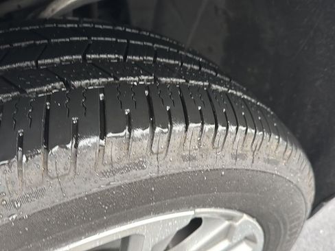 Used 2021 GMC Yukon Denali w/ Denali Premium Package image 39