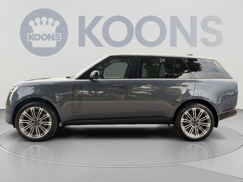 Used 2026 Land Rover Range Rover Long Wheelbase SE AWD/4WD image 2