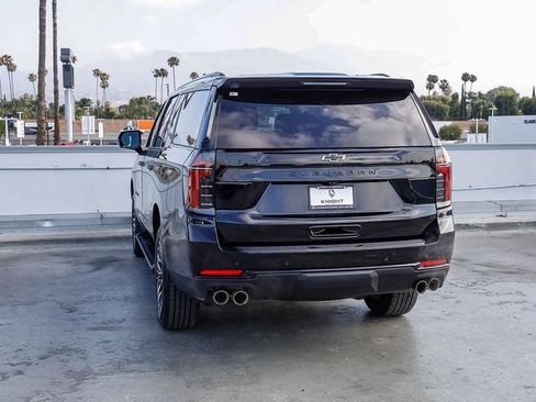 Used 2025 Chevrolet Suburban Z71 AWD/4WD image 7