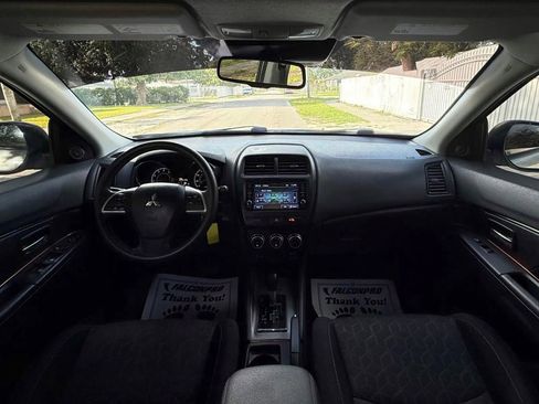 Used 2021 Mitsubishi Outlander Sport ES image 9