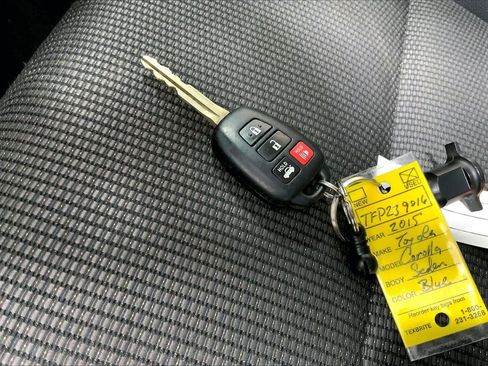 Used 2015 Toyota Corolla S FWD image 19