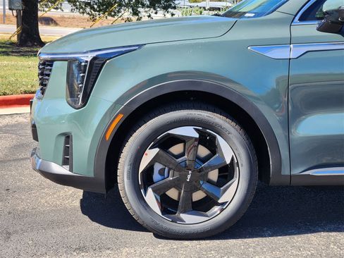 New 2026 Kia Sorento EX image 9