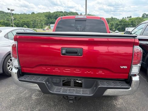 Used 2023 Toyota Tacoma TRD Off-Road AWD/4WD image 5