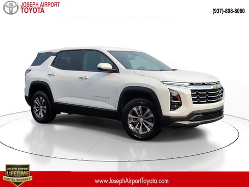 Used 2025 Chevrolet Equinox LT FWD image 1