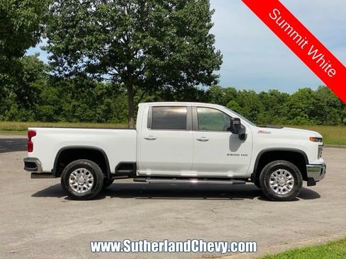 Used 2026 Chevrolet Silverado 2500 LT AWD/4WD image 8