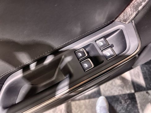 Used 2026 Rivian R1S Adventure image 35