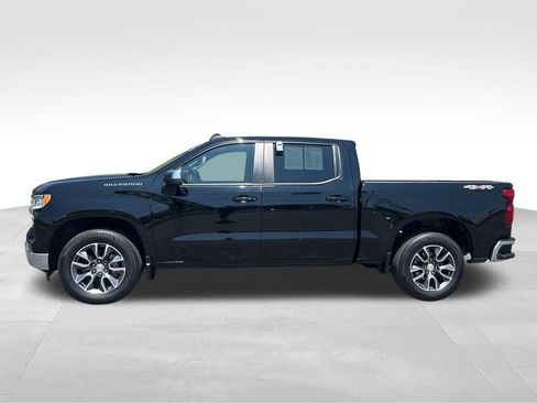 Used 2024 Chevrolet Silverado 1500 LT AWD/4WD image 12