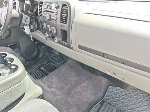 Used 2013 Chevrolet Silverado 1500 W/T RWD image 15