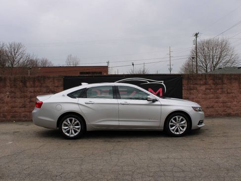 Used 2019 Chevrolet Impala LT FWD image 5