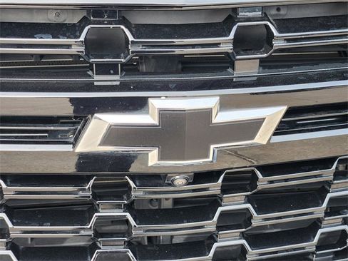 Used 2024 Chevrolet Tahoe Z71 w/ Luxury Package image 11