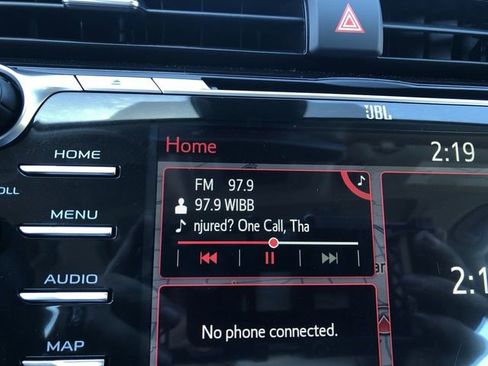 Used 2019 Toyota Camry XSE w/ Driver Assist Package image 17