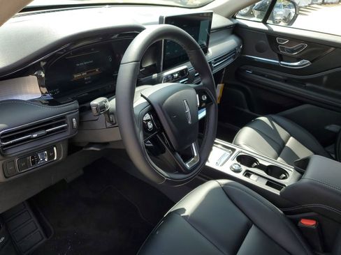 New 2026 Lincoln Corsair Premiere FWD image 20