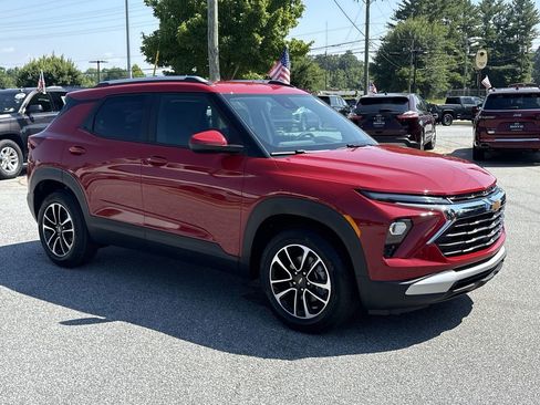 New 2026 Chevrolet TrailBlazer LT w/ Convenience Package image 2