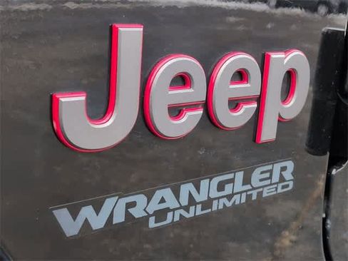 Used 2018 Jeep Wrangler Unlimited Rubicon image 12