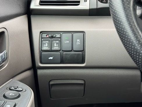 Used 2016 Honda Odyssey EX-L image 32