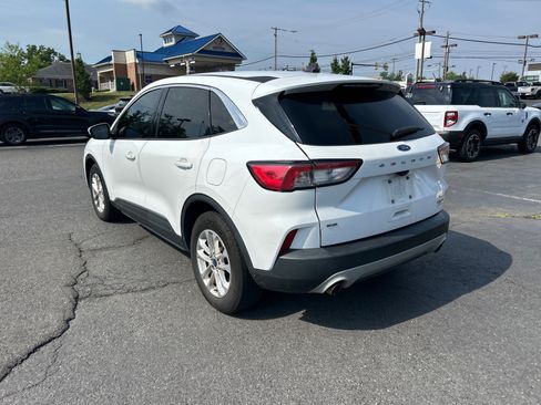 Used 2020 Ford Escape SE FWD image 7