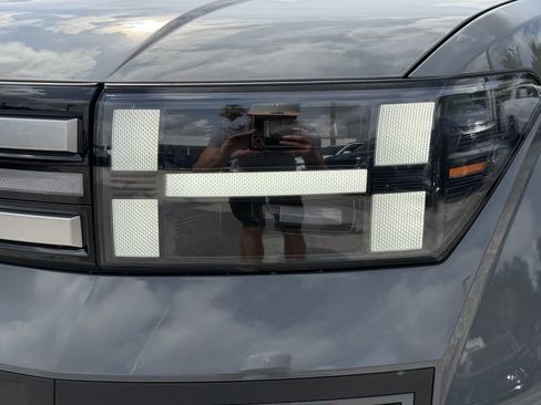 Used 2024 Hyundai Santa Fe SE FWD image 11