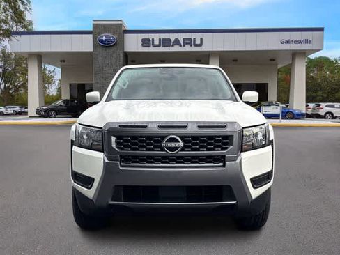 Used 2025 Nissan Frontier SV RWD image 9