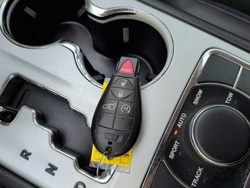 Used 2013 Jeep Grand Cherokee SRT8 AWD/4WD image 48