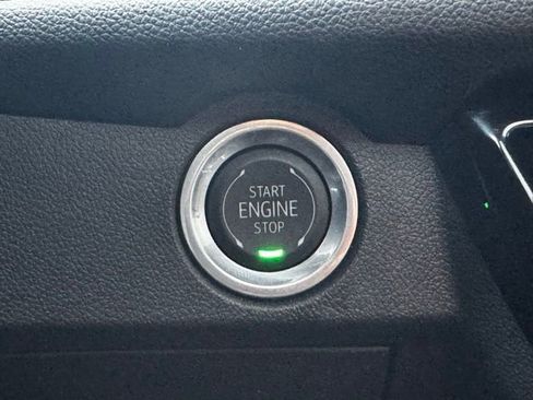 Certified 2024 Chevrolet Traverse RS w/ LPO, Floor Liner Package image 33