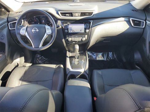 Used 2016 Nissan Rogue SL w/ SL Premium Package image 12
