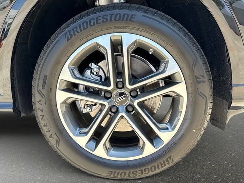 Certified 2025 Audi Q5 Premium w/ Convenience Package AWD/4WD image 8