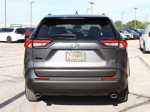 Used 2025 Toyota RAV4 XLE AWD/4WD image 5