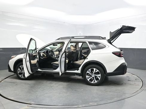 Used 2020 Subaru Outback Limited AWD/4WD image 35