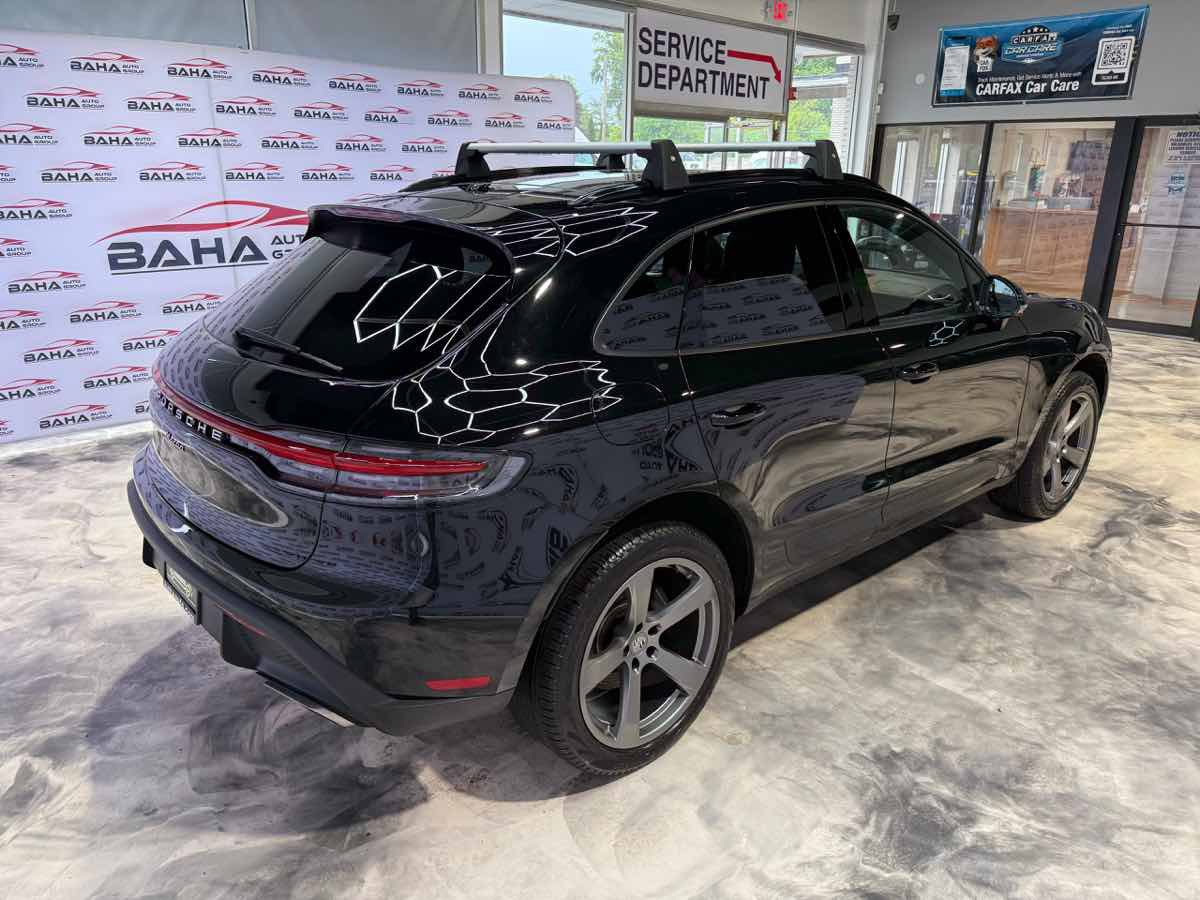 Used 2023 Porsche Macan AWD/4WD image 11