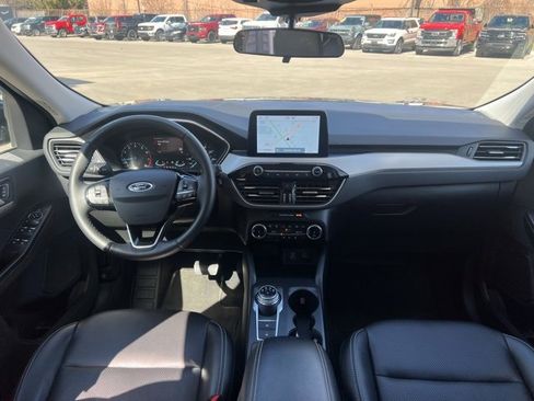 Used 2022 Ford Escape SEL image 19