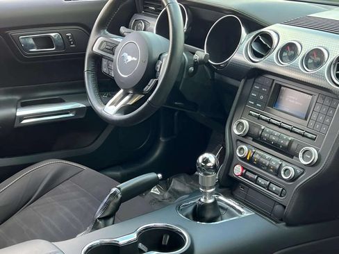 Used 2017 Ford Mustang GT w/ GT Performance Package RWD image 6