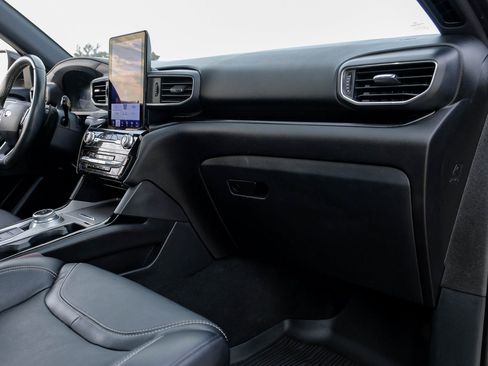 Used 2021 Ford Explorer ST w/ Equipment Group 401A image 15