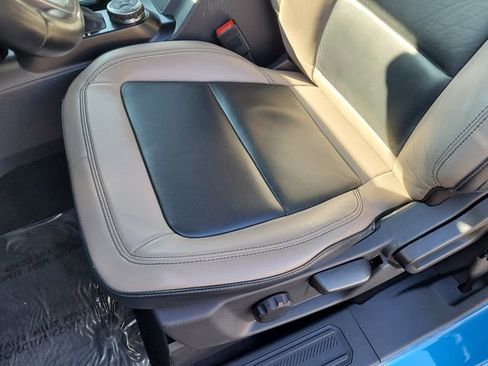 Used 2022 Ford Bronco Wildtrak image 10