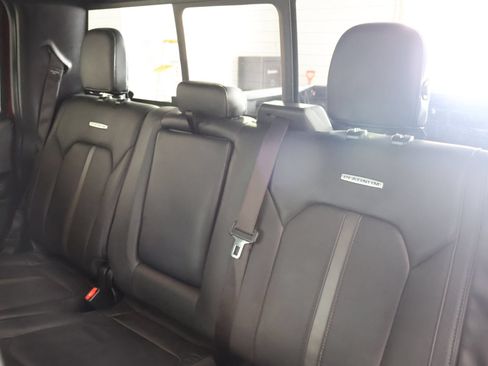 Used 2015 Ford F150 Platinum w/ Equipment Group 701A Luxury AWD/4WD image 53